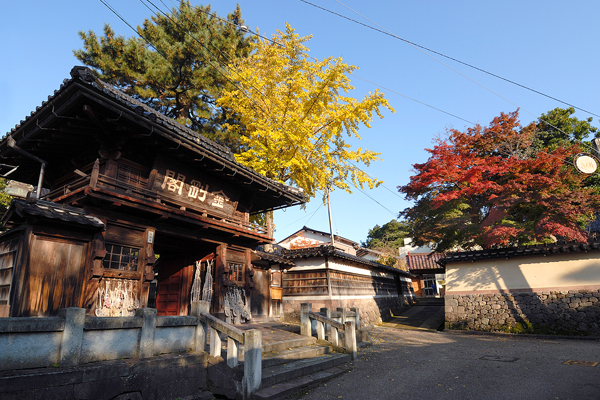 卯辰山麓寺院群